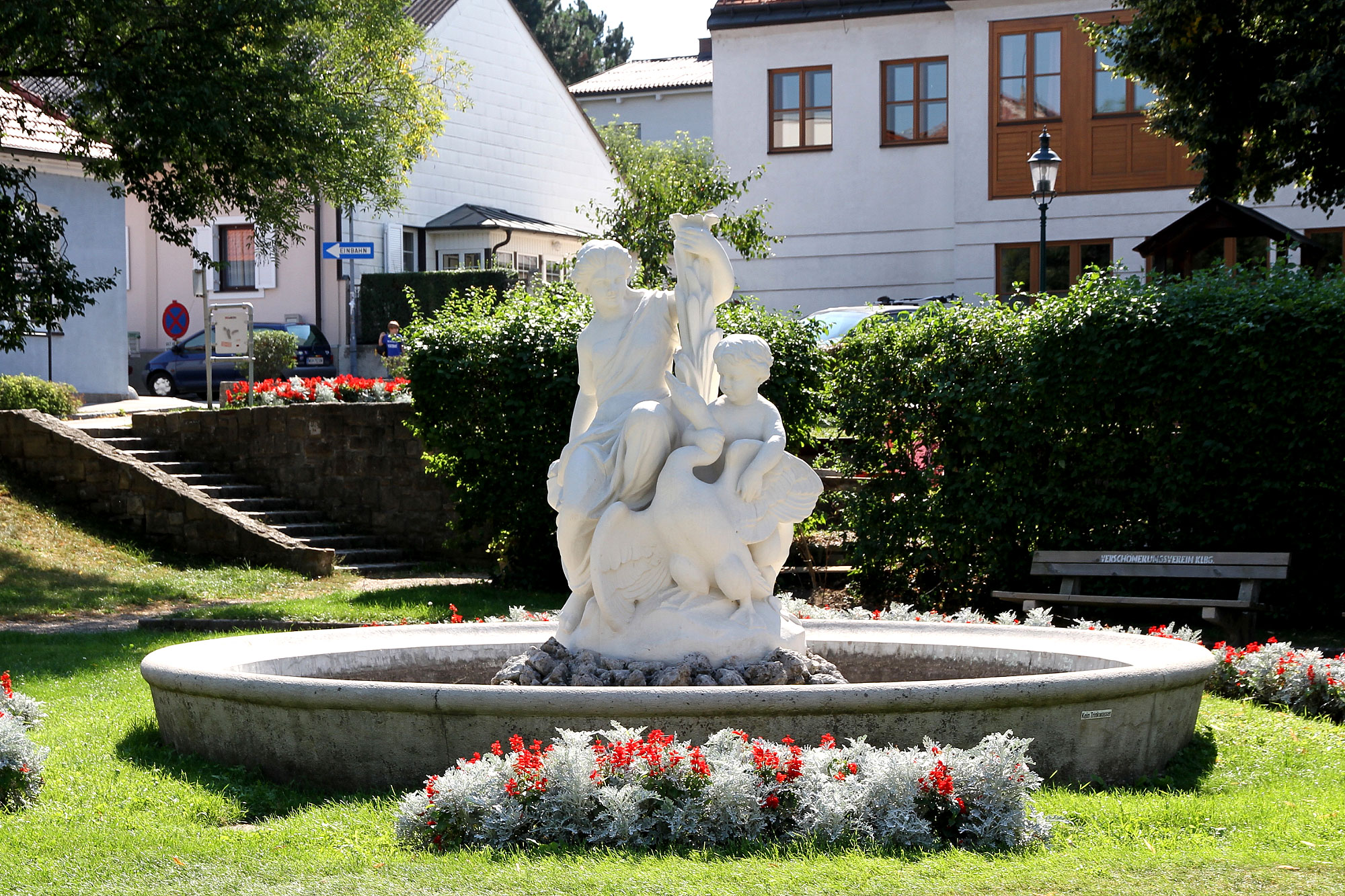 Klosterneuburg (Photo license: CC-BY-SA 4.0)